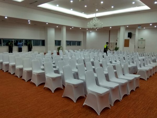 sewa kursi cover ketat