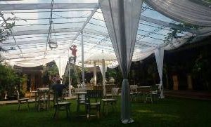 tenda transparan