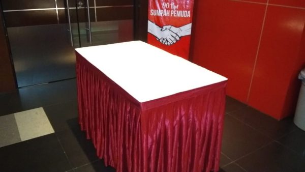 SEWA MEJA KOTAK
