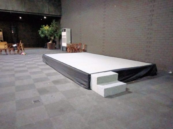 SEWA PANGGUNG INDOOR